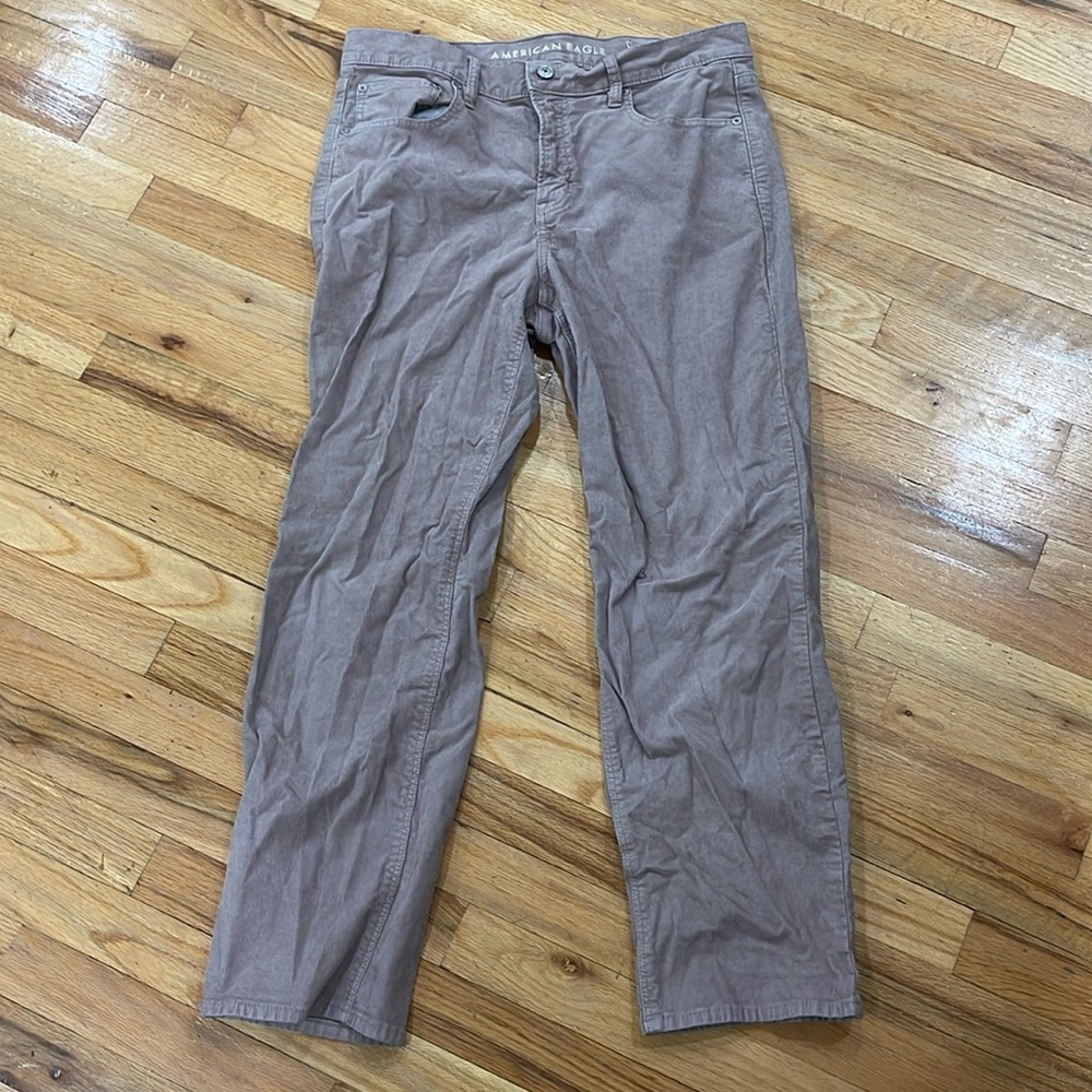 American Eagle 90s Straight Corduroy Pants